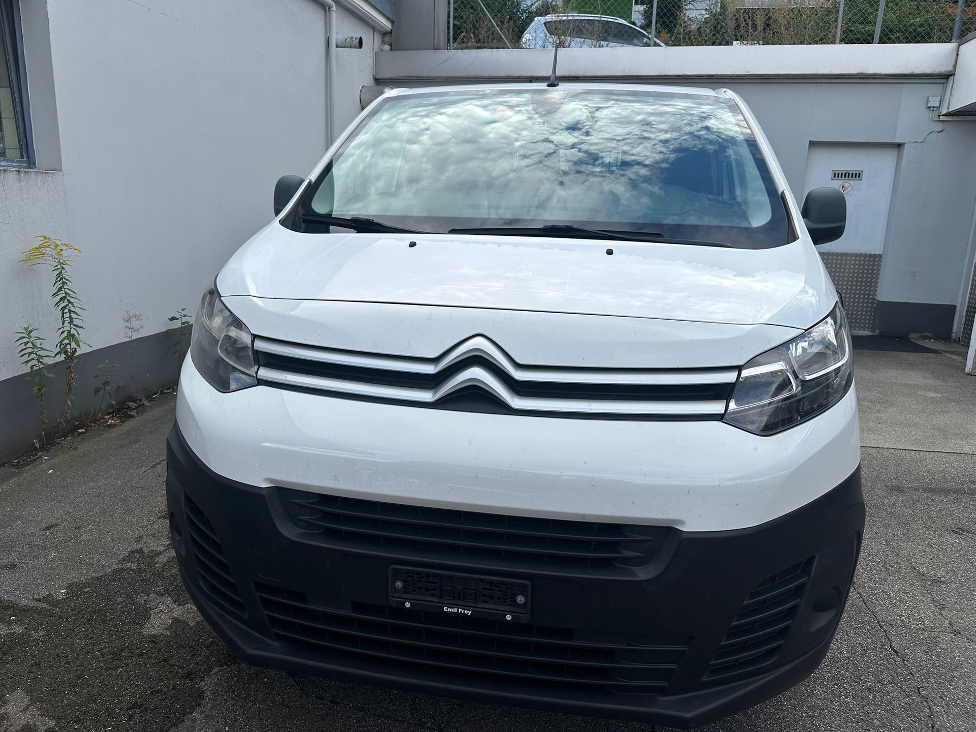 CITROEN Jumpy 1.5 BlueHDi 120 M Attraction-image-4