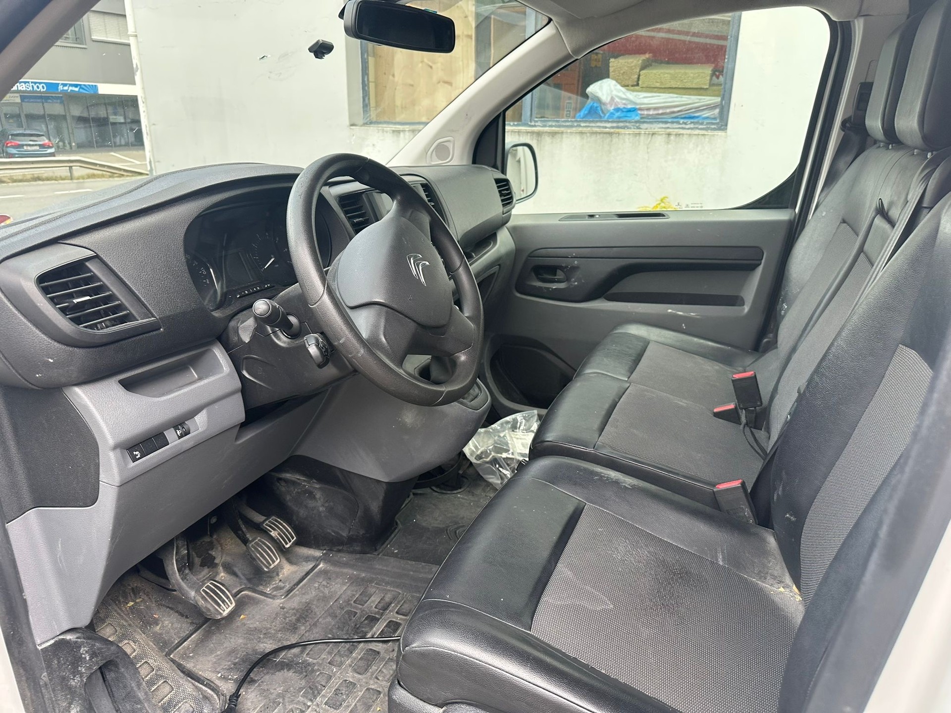CITROEN Jumpy 1.5 BlueHDi 120 M Attraction-image-6