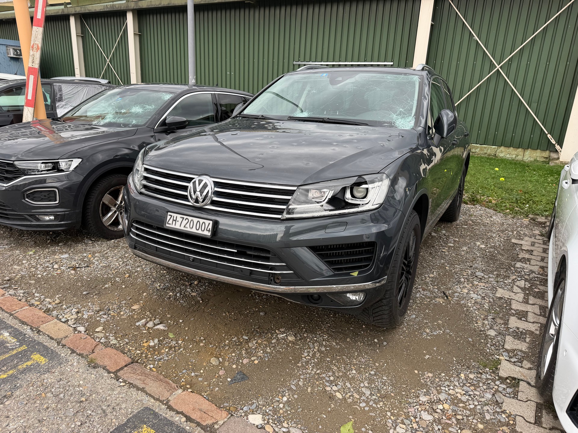 VW Touareg 3.0 TDI BlueMotion Technology Tiptronic-image-0