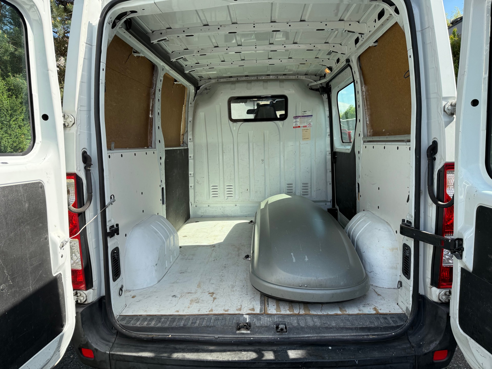 RENAULT Master T28 2.3dCi L1H1-image-10