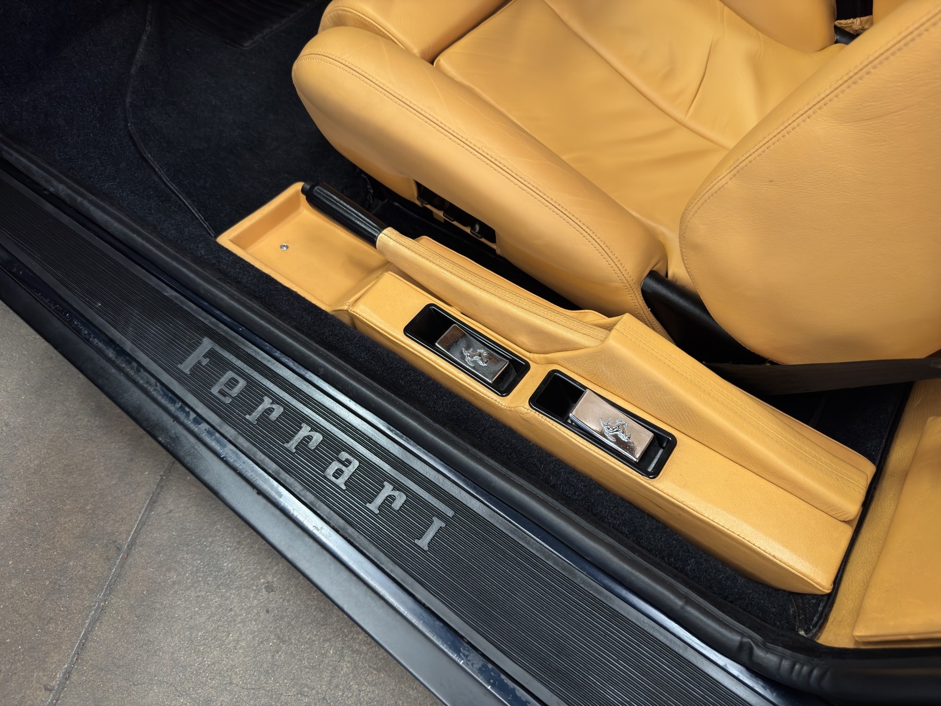 FERRARI Testarossa-image-13