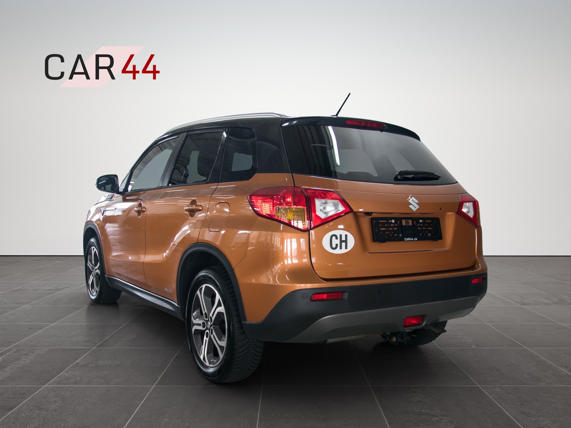 SUZUKI Vitara 1.6 TD Sergio Cellano Top-image-2