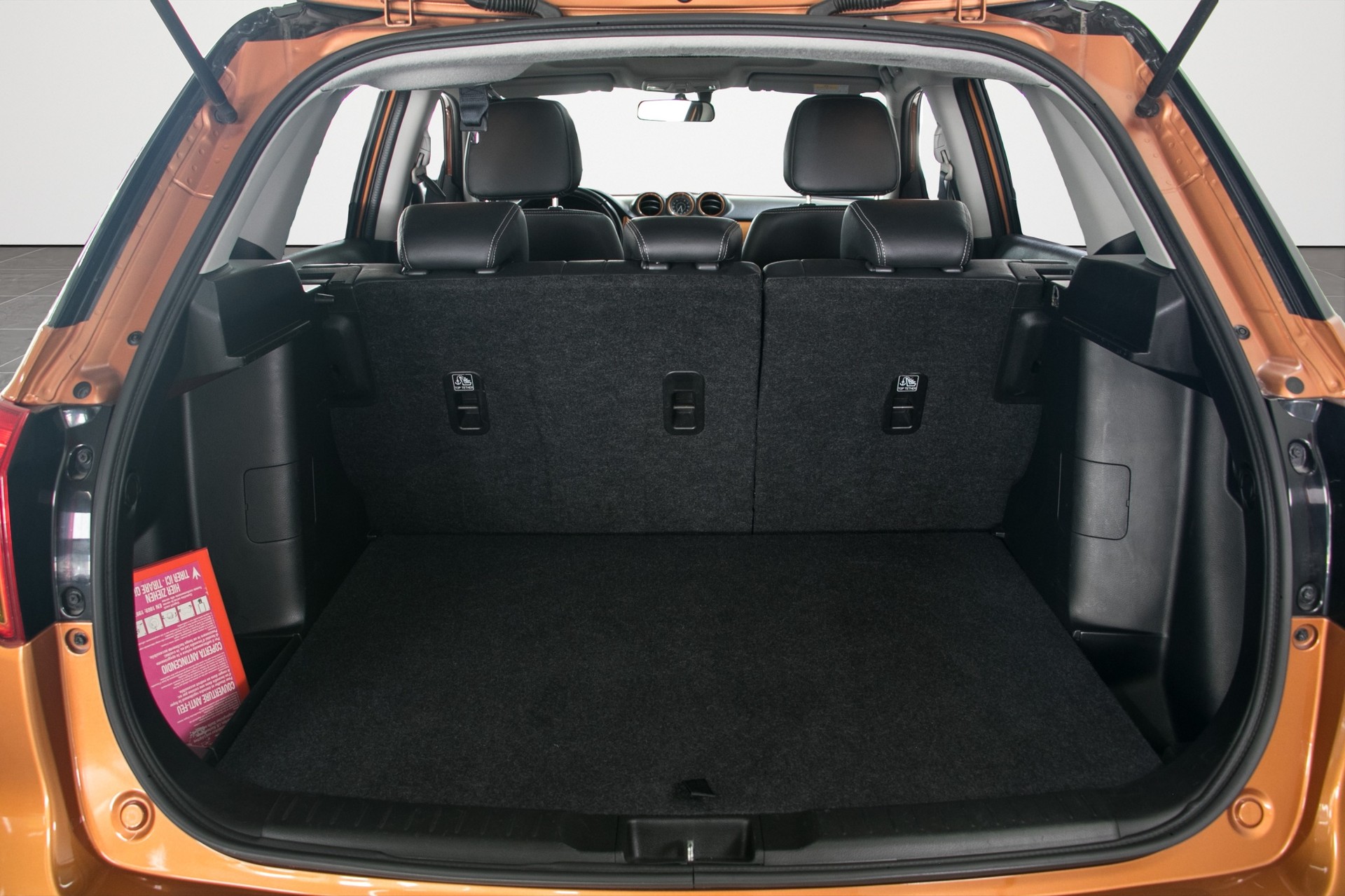 SUZUKI Vitara 1.6 TD Sergio Cellano Top-image-12