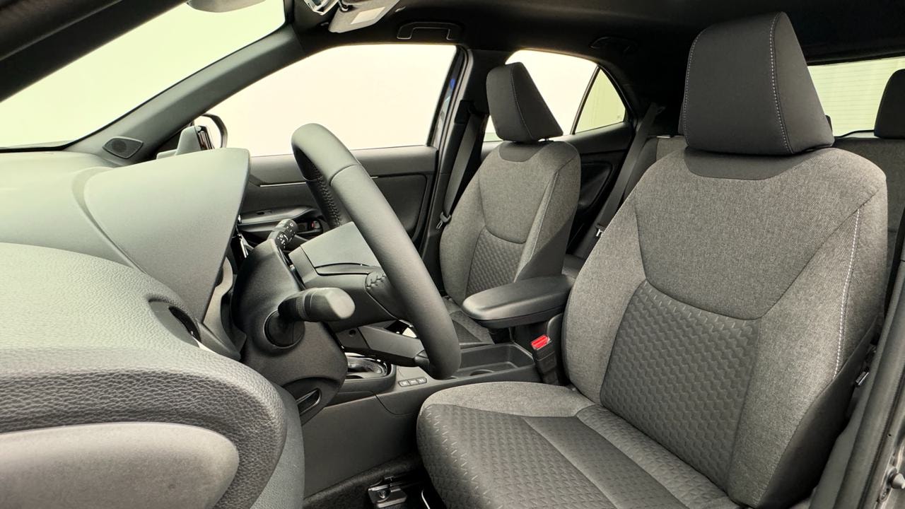 TOYOTA Yaris Cross 1.5 Style e-CVT-image-4