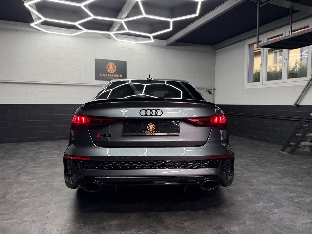 AUDI RS3 Limousine 2.5 TSI quattro S-tronic | CH-Auto aus 1. Hand | Bang & Olufsen Surround | Ambiente | CarPlay-image-6