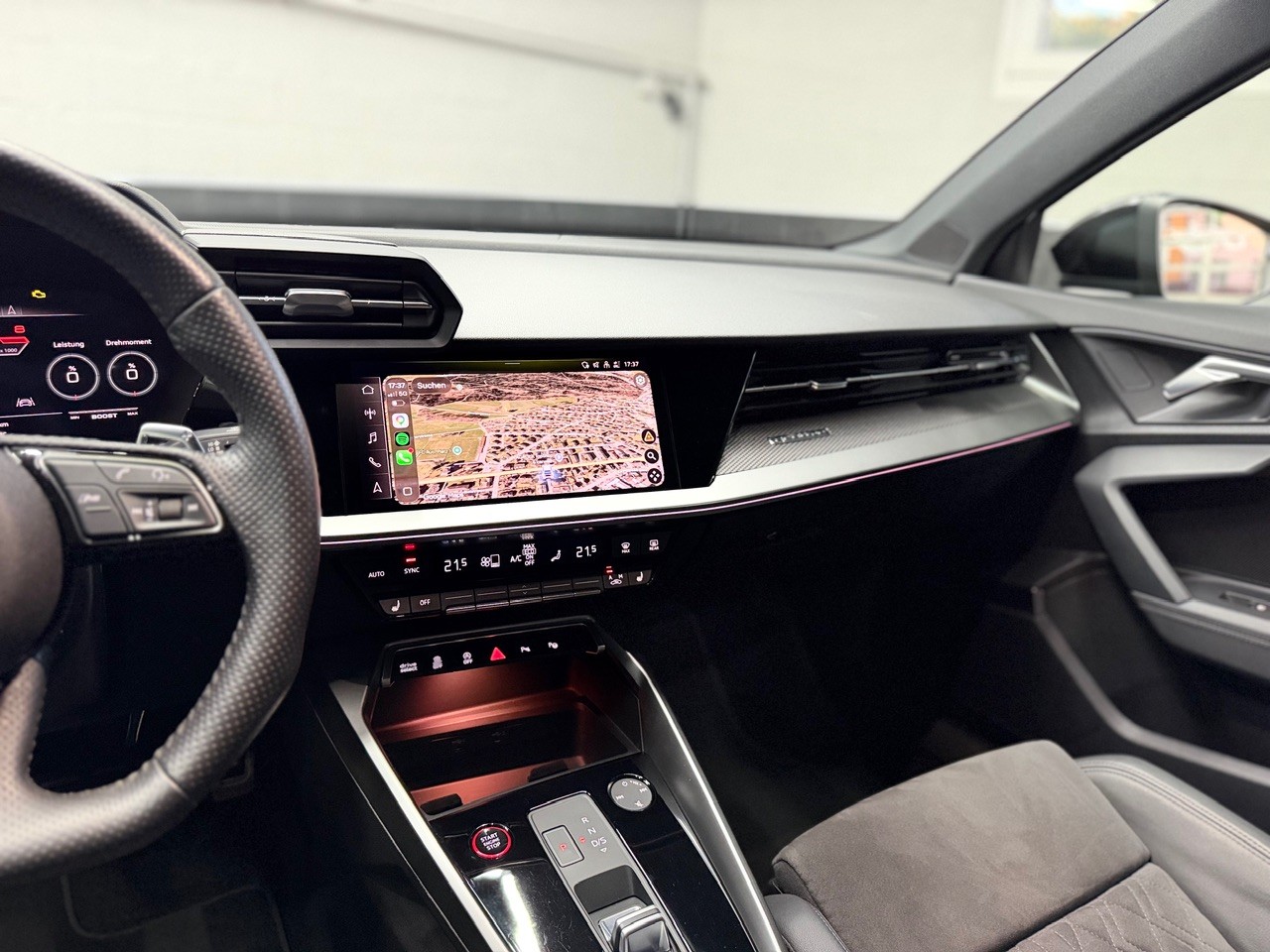 AUDI RS3 Limousine 2.5 TSI quattro S-tronic | CH-Auto aus 1. Hand | Bang & Olufsen Surround | Ambiente | CarPlay-image-17
