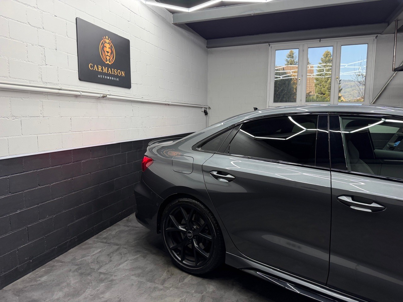 AUDI RS3 Limousine 2.5 TSI quattro S-tronic | CH-Auto aus 1. Hand | Bang & Olufsen Surround | Ambiente | CarPlay-image-4