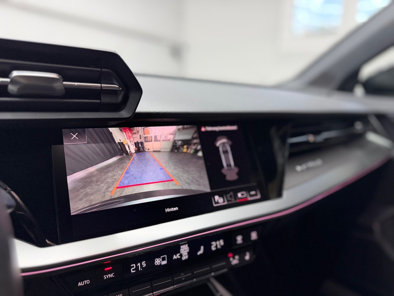 AUDI RS3 Limousine 2.5 TSI quattro S-tronic | CH-Auto aus 1. Hand | Bang & Olufsen Surround | Ambiente | CarPlay-image-22