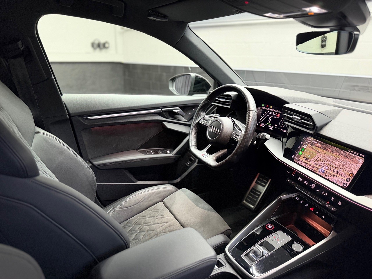 AUDI RS3 Limousine 2.5 TSI quattro S-tronic | CH-Auto aus 1. Hand | Bang & Olufsen Surround | Ambiente | CarPlay-image-20