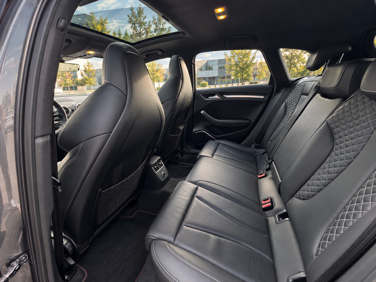 AUDI 2.0 T FSI quattro S-Tronic-image-5