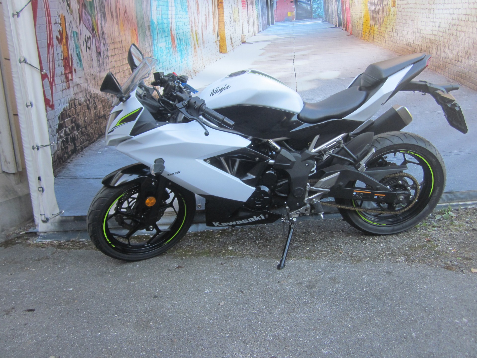 KAWASAKI Ninja 125