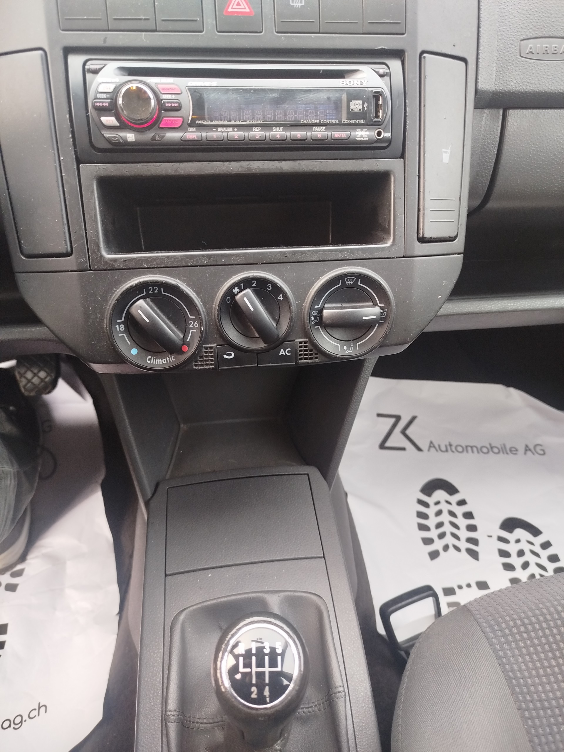 VW Polo 1.4 16V Comfortline-image-10