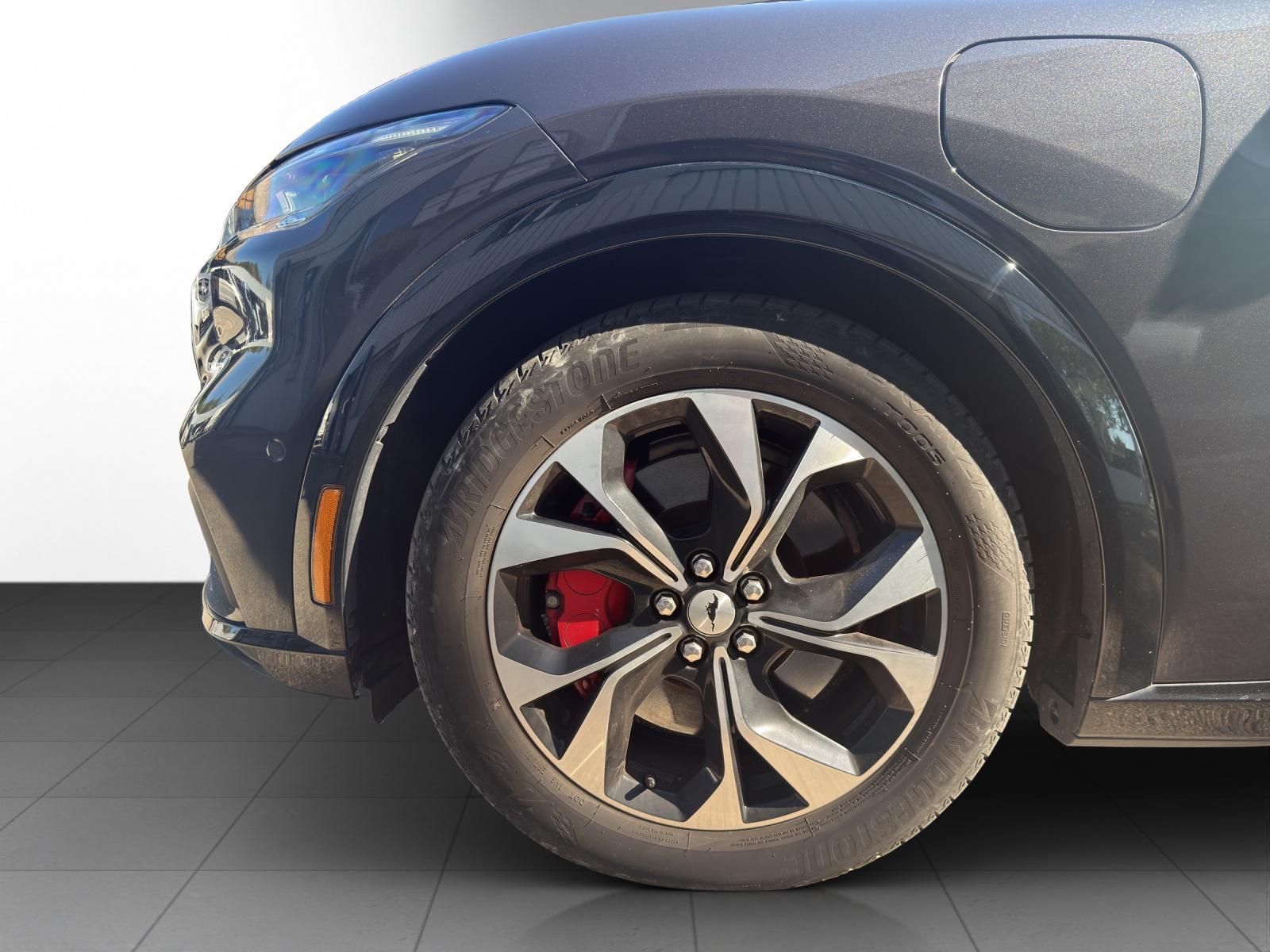 FORD Mustang MACH-E AWD 91 kWh-image-5