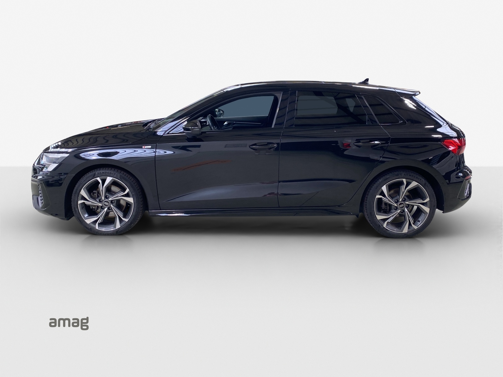 AUDI A3 Sportback 40 TDI S line S-tronic quattro-image-1