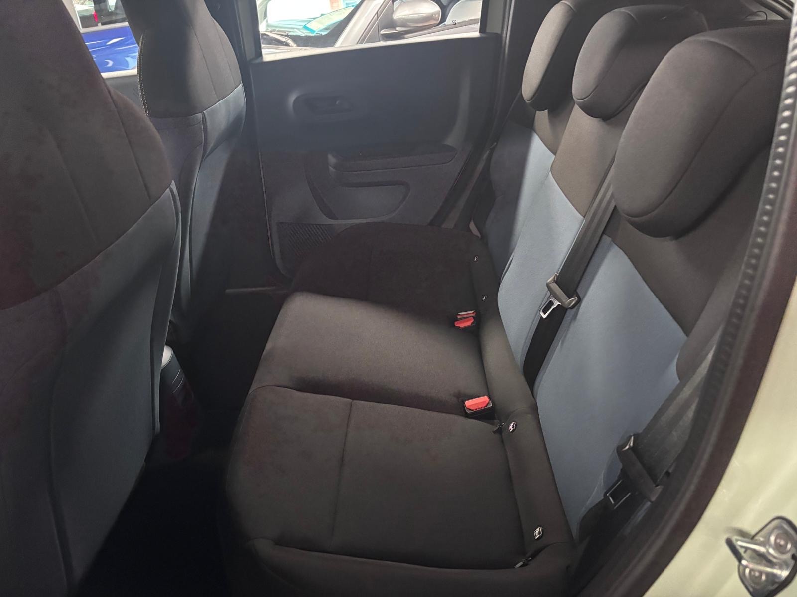 FIAT Grande Panda MHEV Icon-image-5