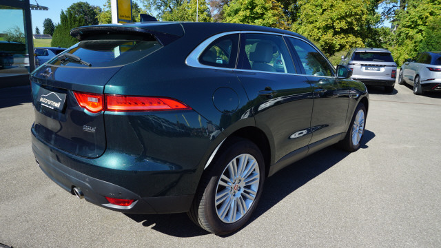 JAGUAR F-Pace 3.0 TD Prest. AWD-image-4
