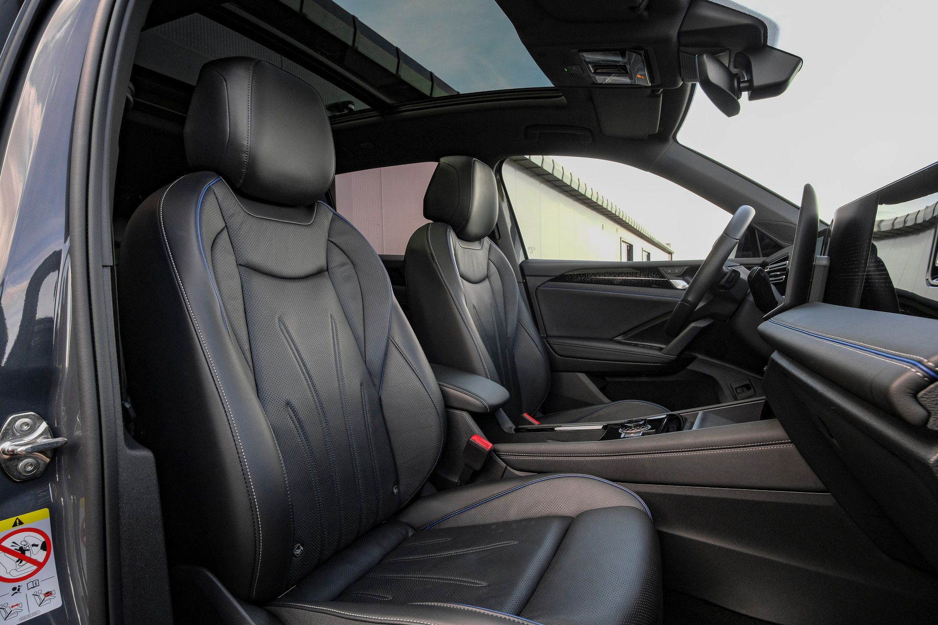 VW Tiguan 2.0 TSI DSG R-Line 4Motion *VOLLLEDER*-image-9