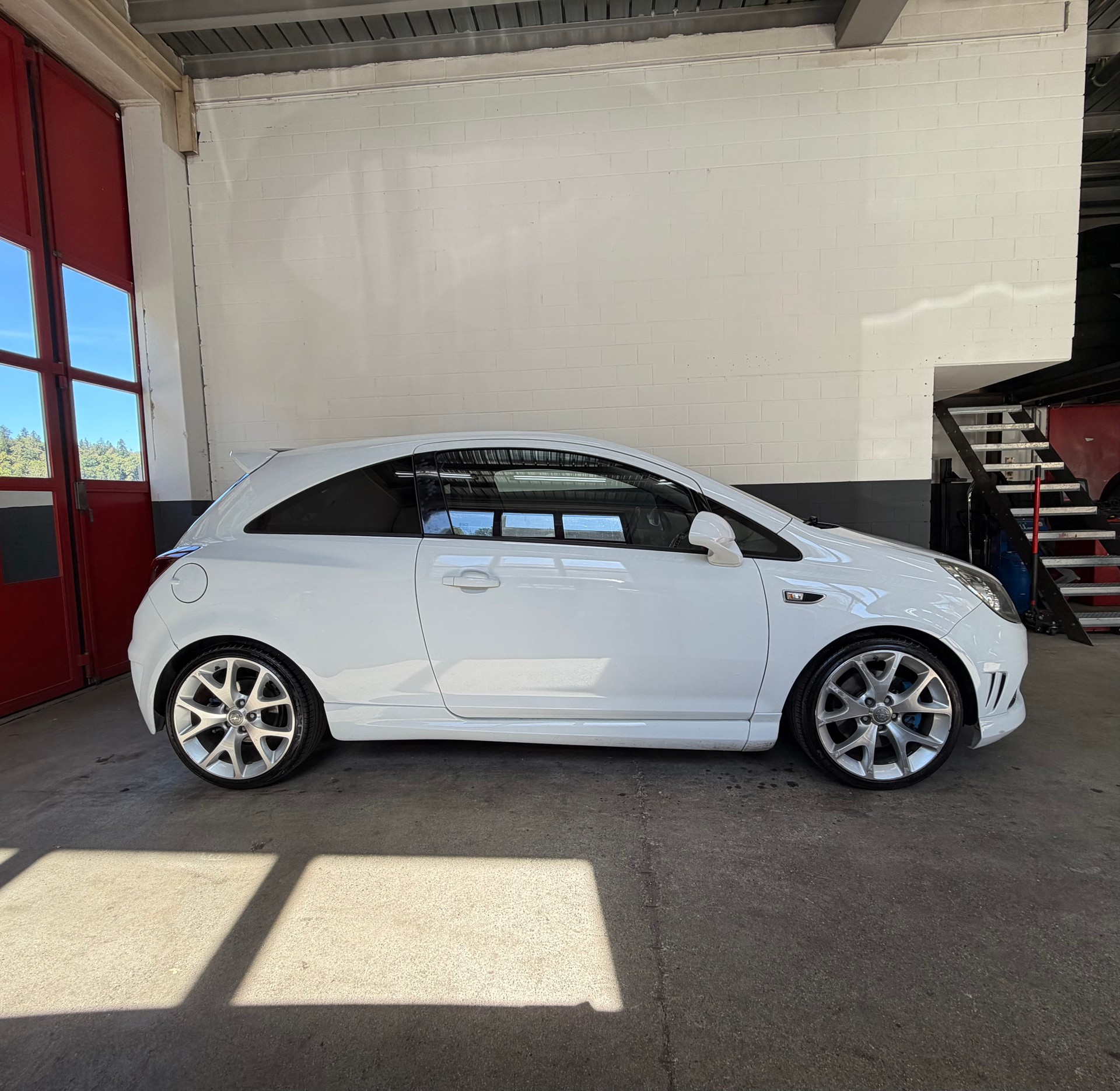 OPEL Corsa 1.6 Turbo OPC //NEU AB MFK!-image-3