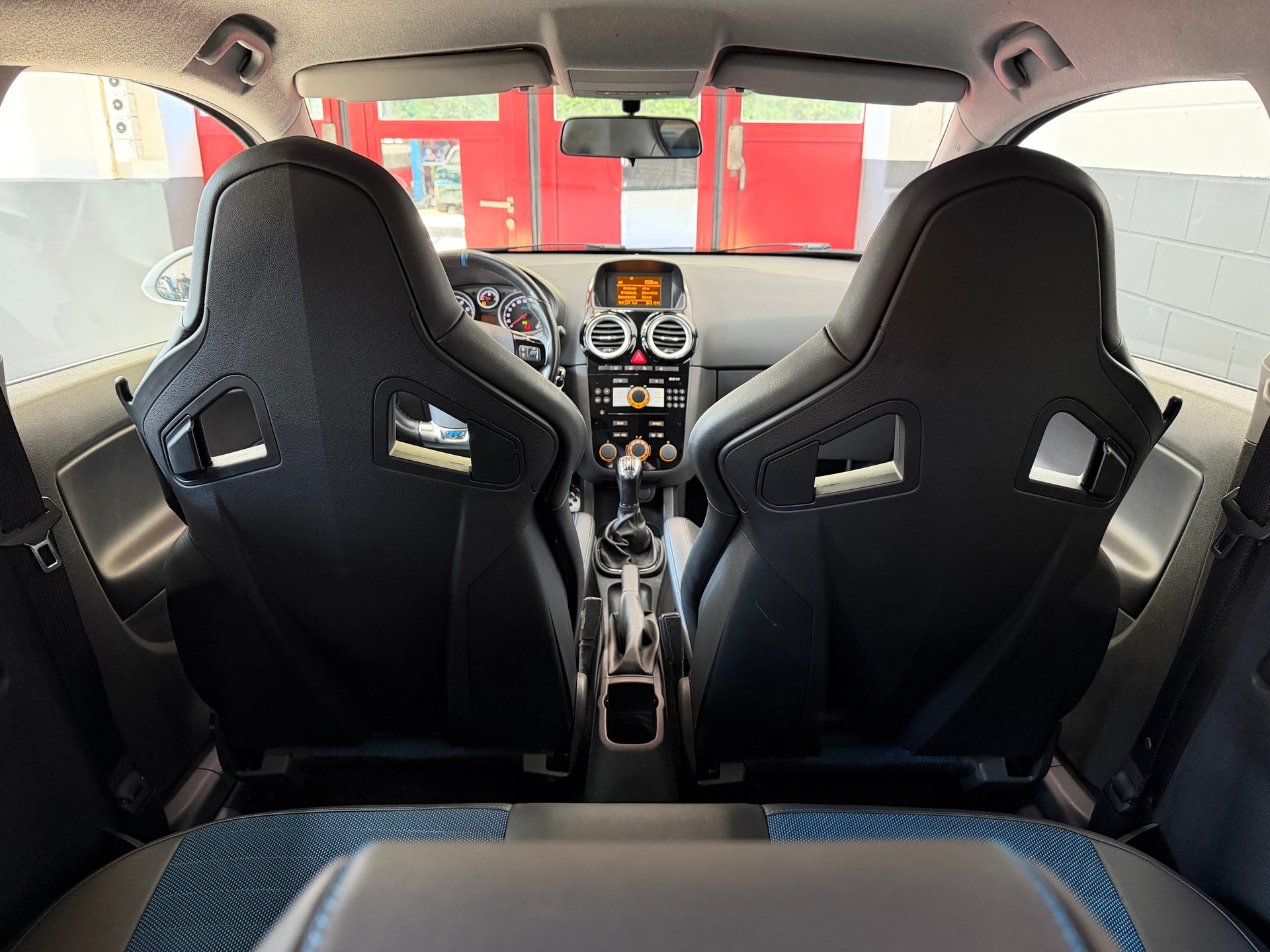 OPEL Corsa 1.6 Turbo OPC //NEU AB MFK!-image-15