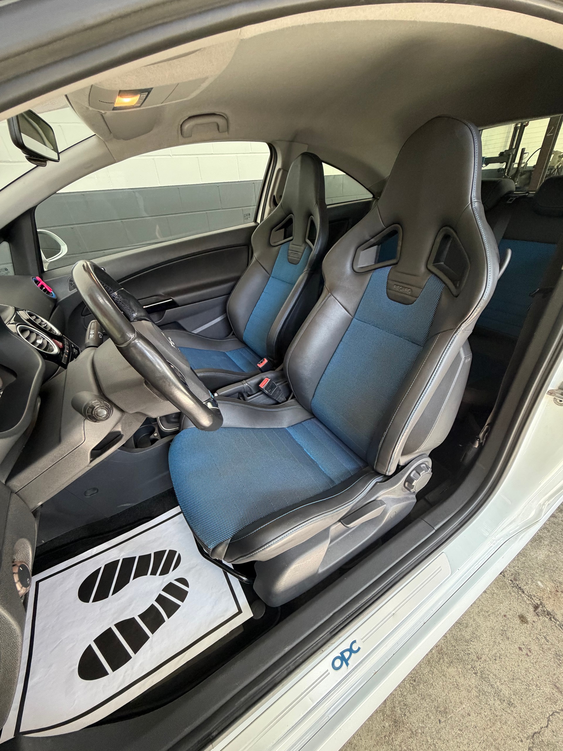 OPEL Corsa 1.6 Turbo OPC //NEU AB MFK!-image-14