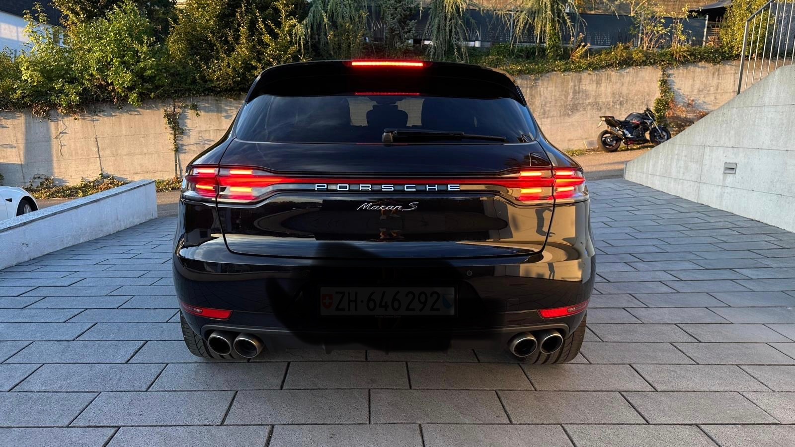 PORSCHE 3.0 V6 S-image-1