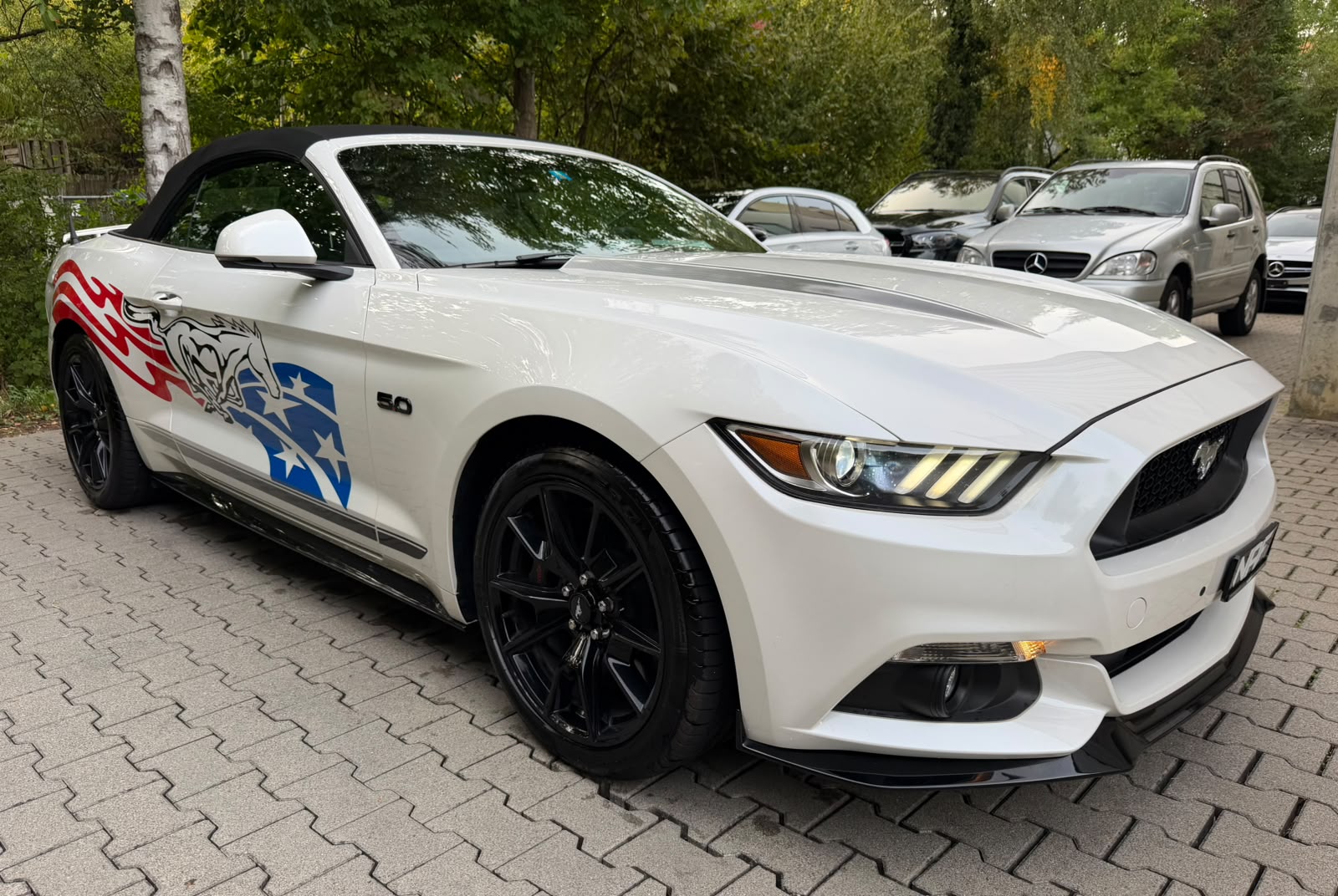 FORD Mustang Convertible 5.0 V8 GT Automat-image-12