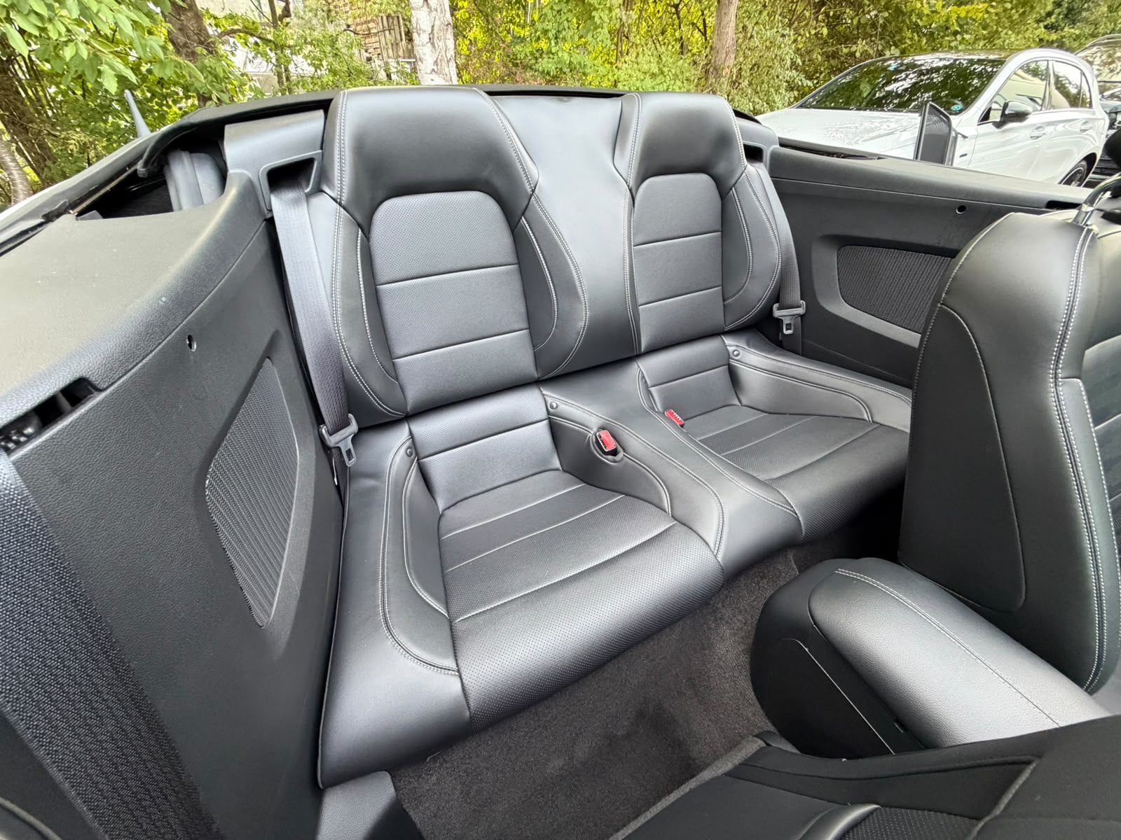 FORD Mustang Convertible 5.0 V8 GT Automat-image-21