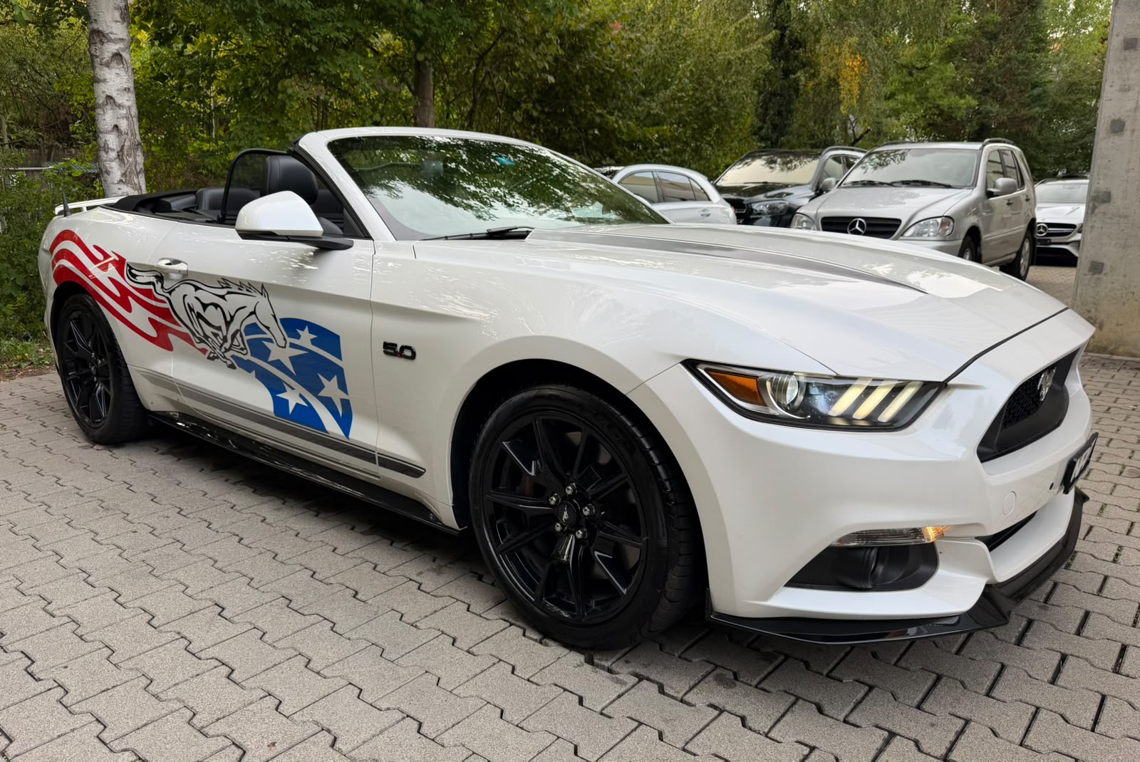 FORD Mustang Convertible 5.0 V8 GT Automat-image-13
