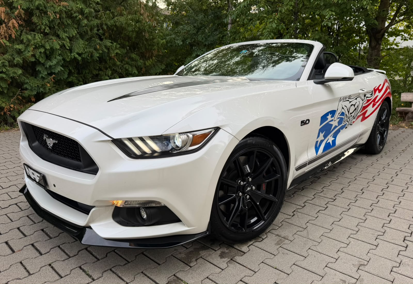 FORD Mustang Convertible 5.0 V8 GT Automat-image-1