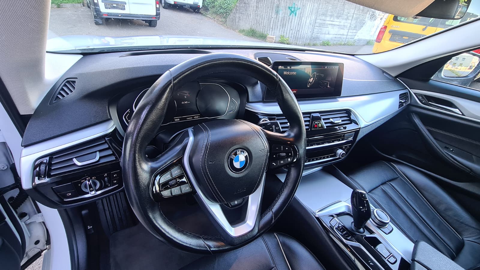 BMW 520d xDrive 48V Touring Steptronic ** Voll-Leder ** Gr-Navi ** RF-Kamera ** Anh-Kupplung ** Frisch Ab MFK & Service **-image-18