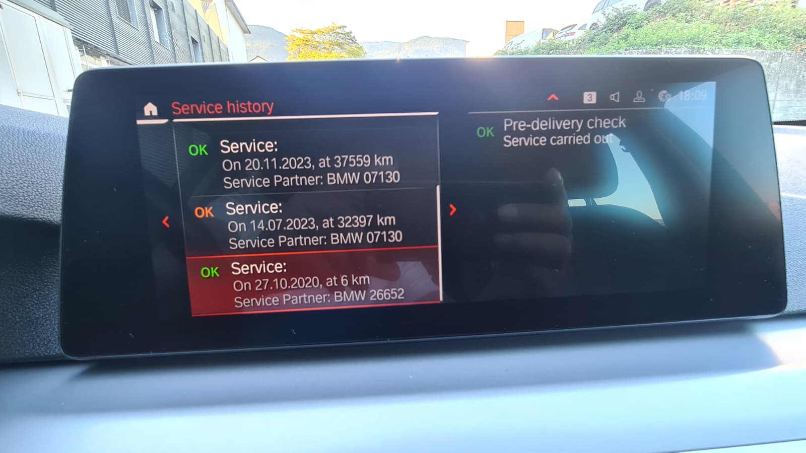 BMW 520d xDrive 48V Touring Steptronic ** Voll-Leder ** Gr-Navi ** RF-Kamera ** Anh-Kupplung ** Frisch Ab MFK & Service **-image-16