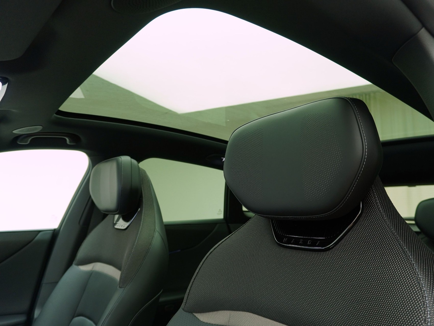 MAZDA CX-6e Takumi-image-13