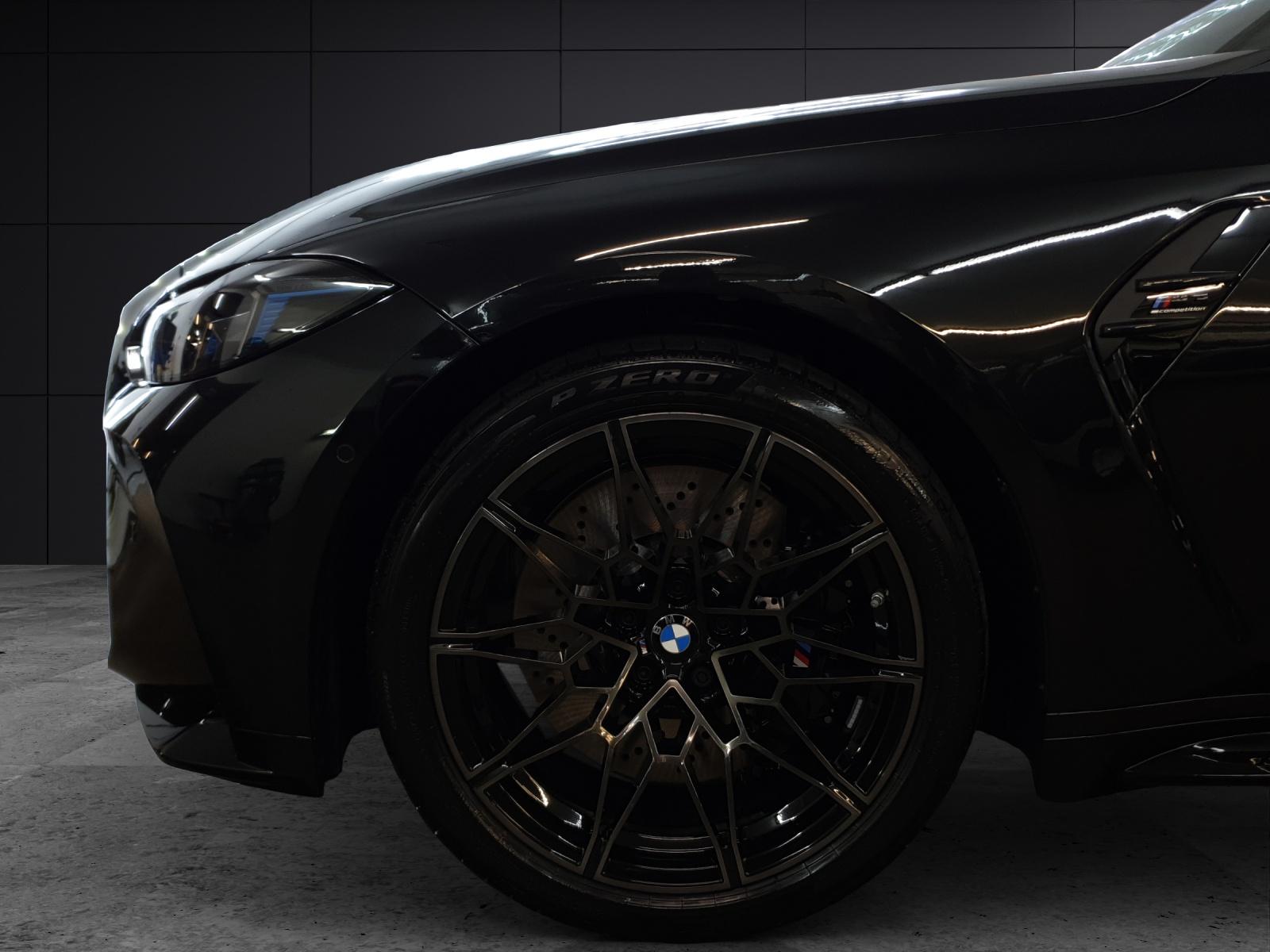 BMW M3 Competition xDrive Touring-image-8