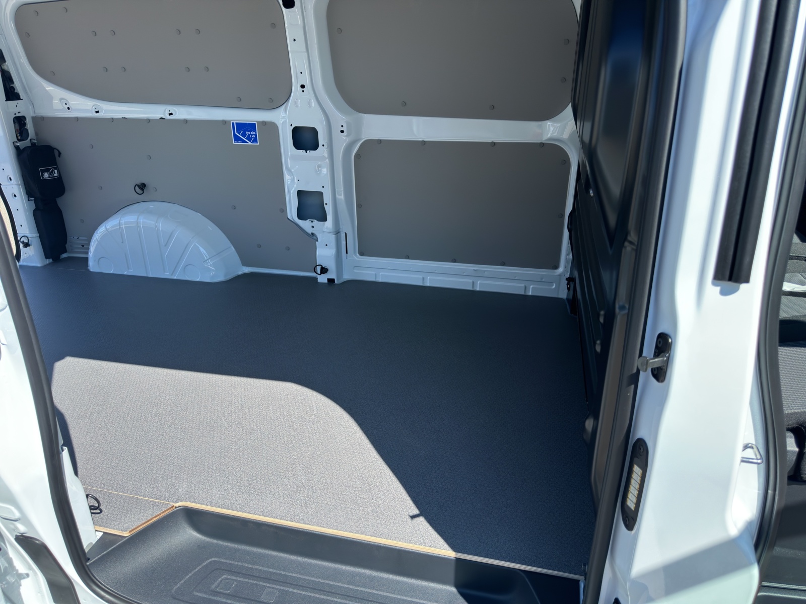 VW Transporter 2.0 TDI 4Motion Lang Automat * Heckklappe *-image-9