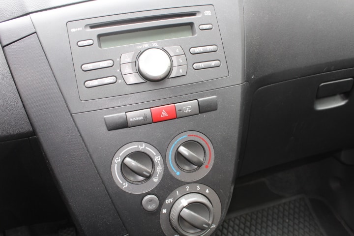 DAIHATSU Cuore 1.0-image-6