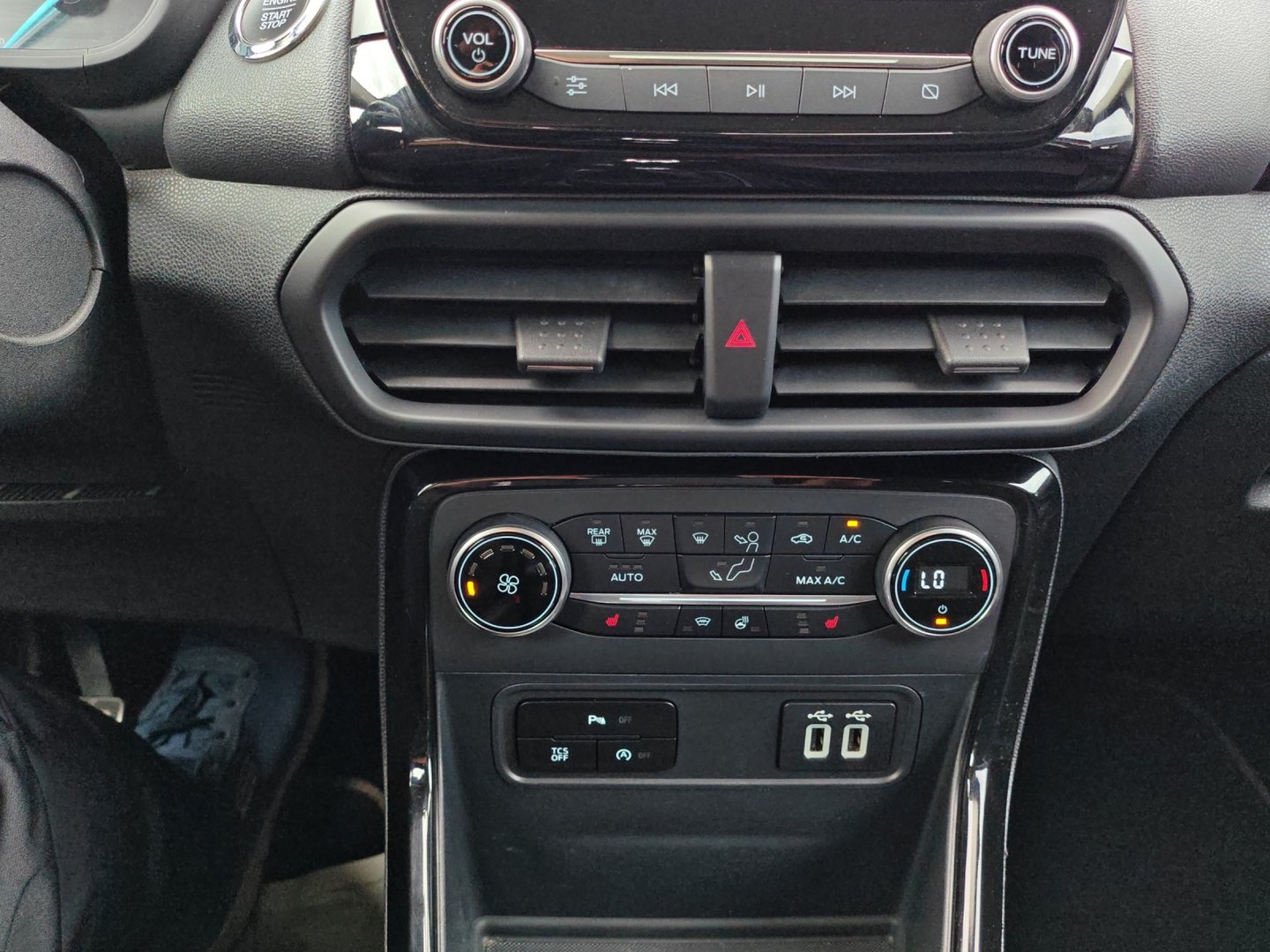 FORD EcoSport 1.5 TDCi ST-Line AWD (GPS · DAB · 4x4 · Garantie)-image-15