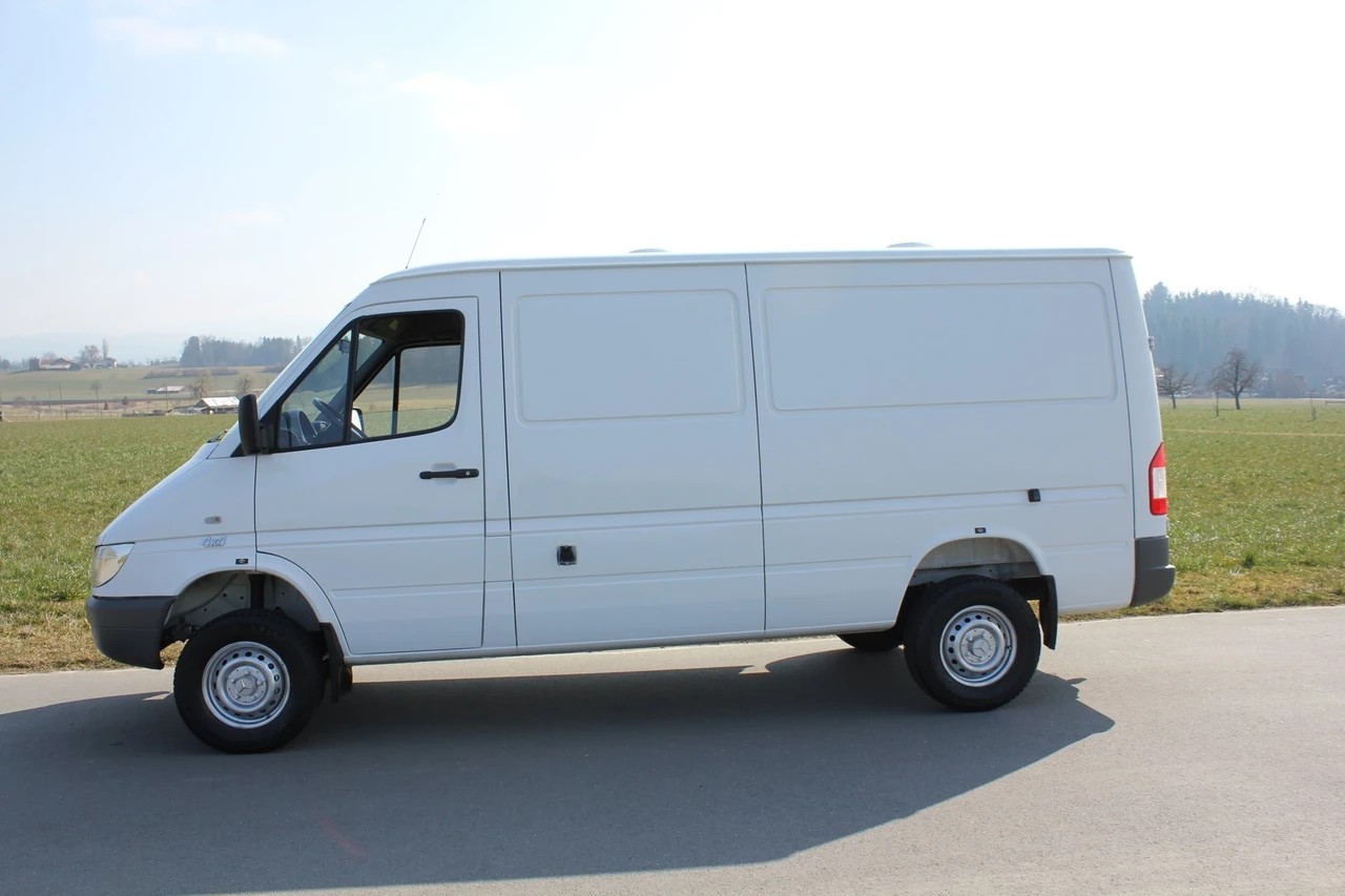 MERCEDES-BENZ Sprinter 313 CDI 4x4 mit Geländeuntersetzung und Standheizung-image-4