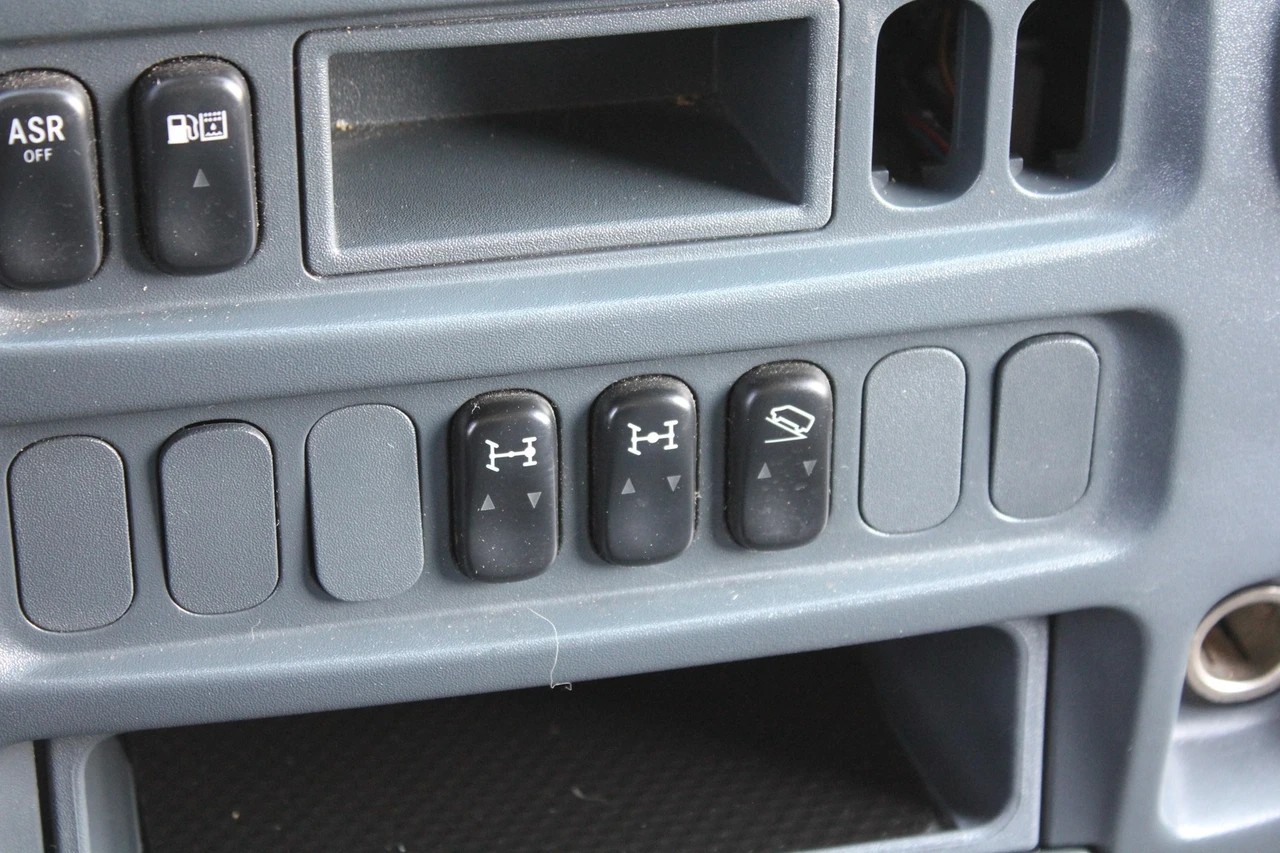 MERCEDES-BENZ Sprinter 313 CDI 4x4 mit Geländeuntersetzung und Standheizung-image-10