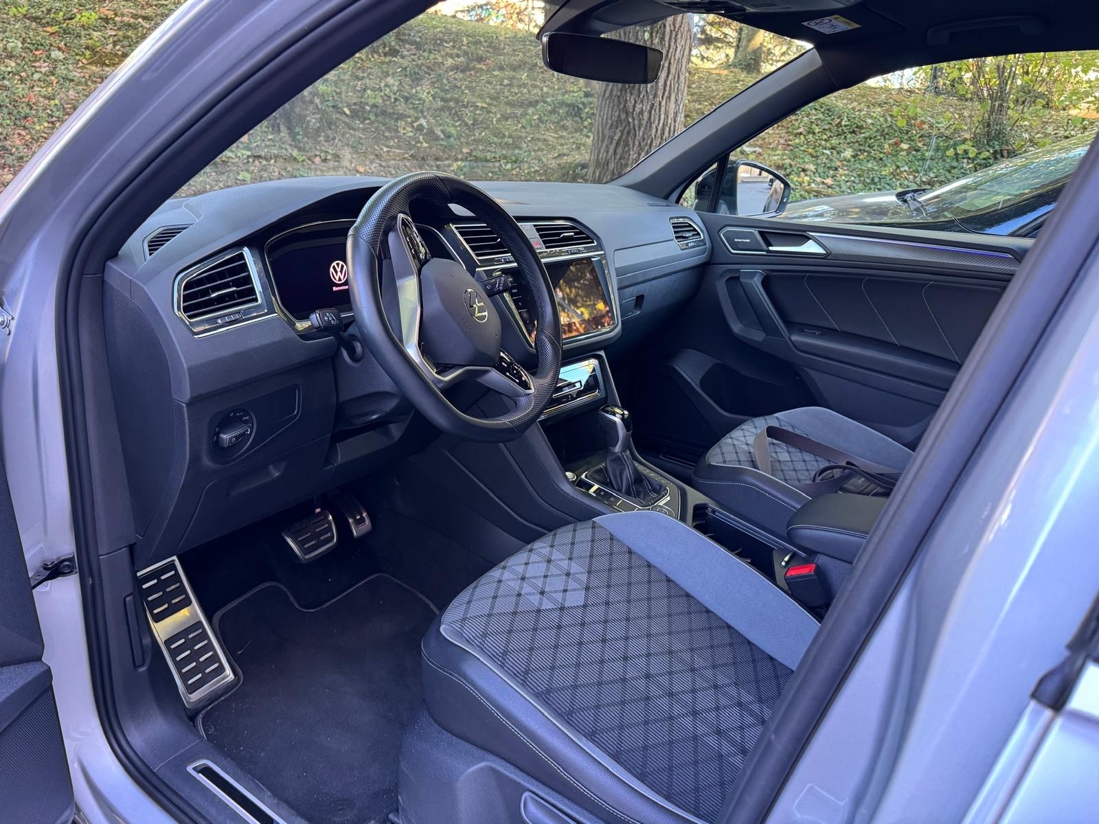 VW 2.0 TSI R-Line DSG-image-4