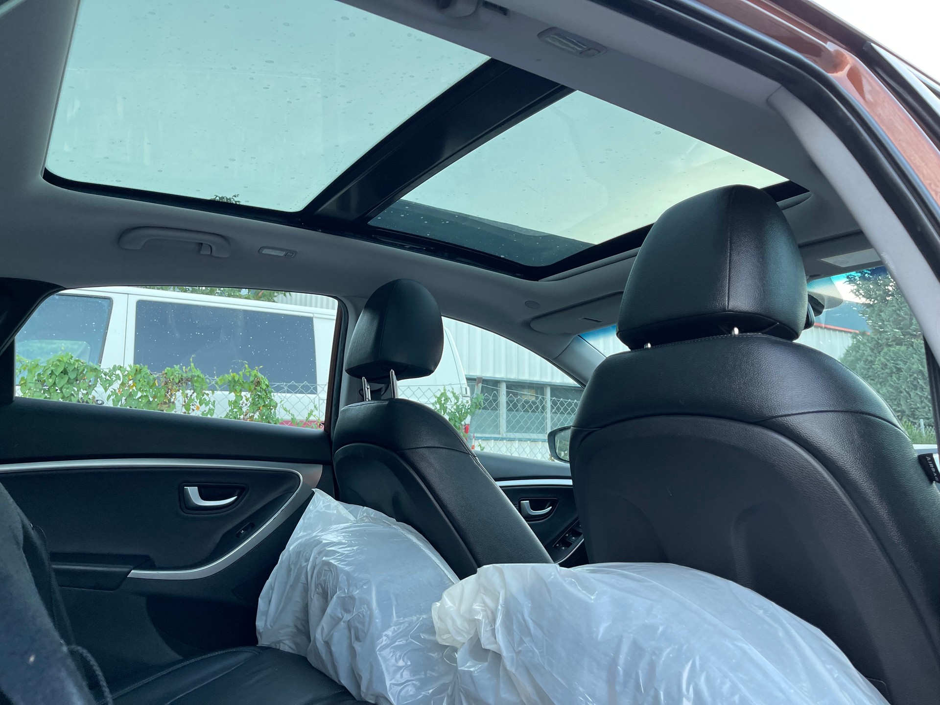 HYUNDAI i30 1.6 GDI Premium Automatic-image-10