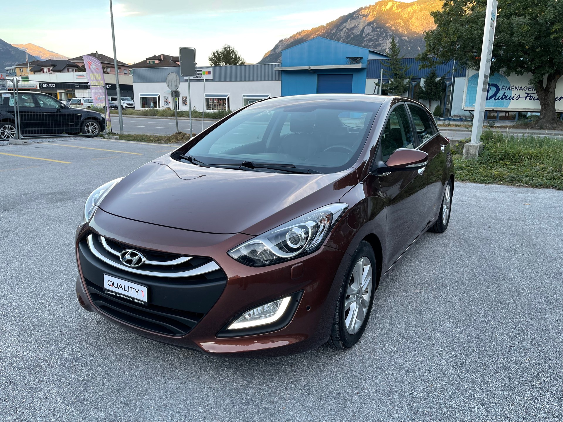 HYUNDAI i30 1.6 GDI Premium Automatic-image-13