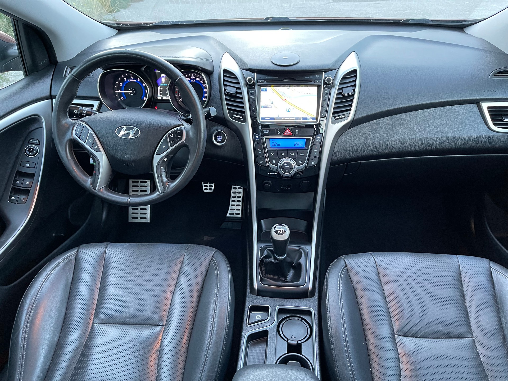 HYUNDAI i30 1.6 GDI Premium Automatic-image-11