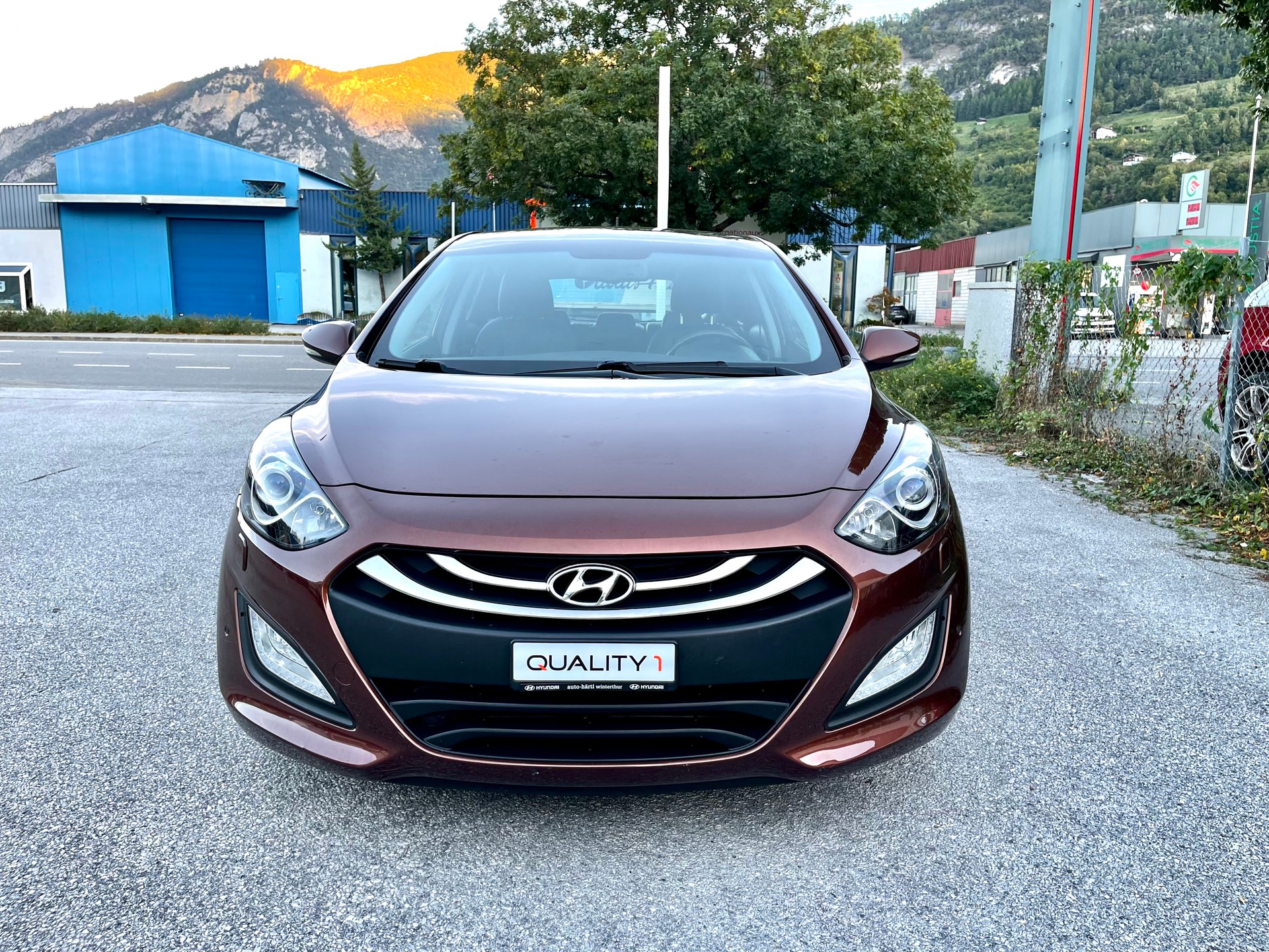 HYUNDAI i30 1.6 GDI Premium Automatic-image-12