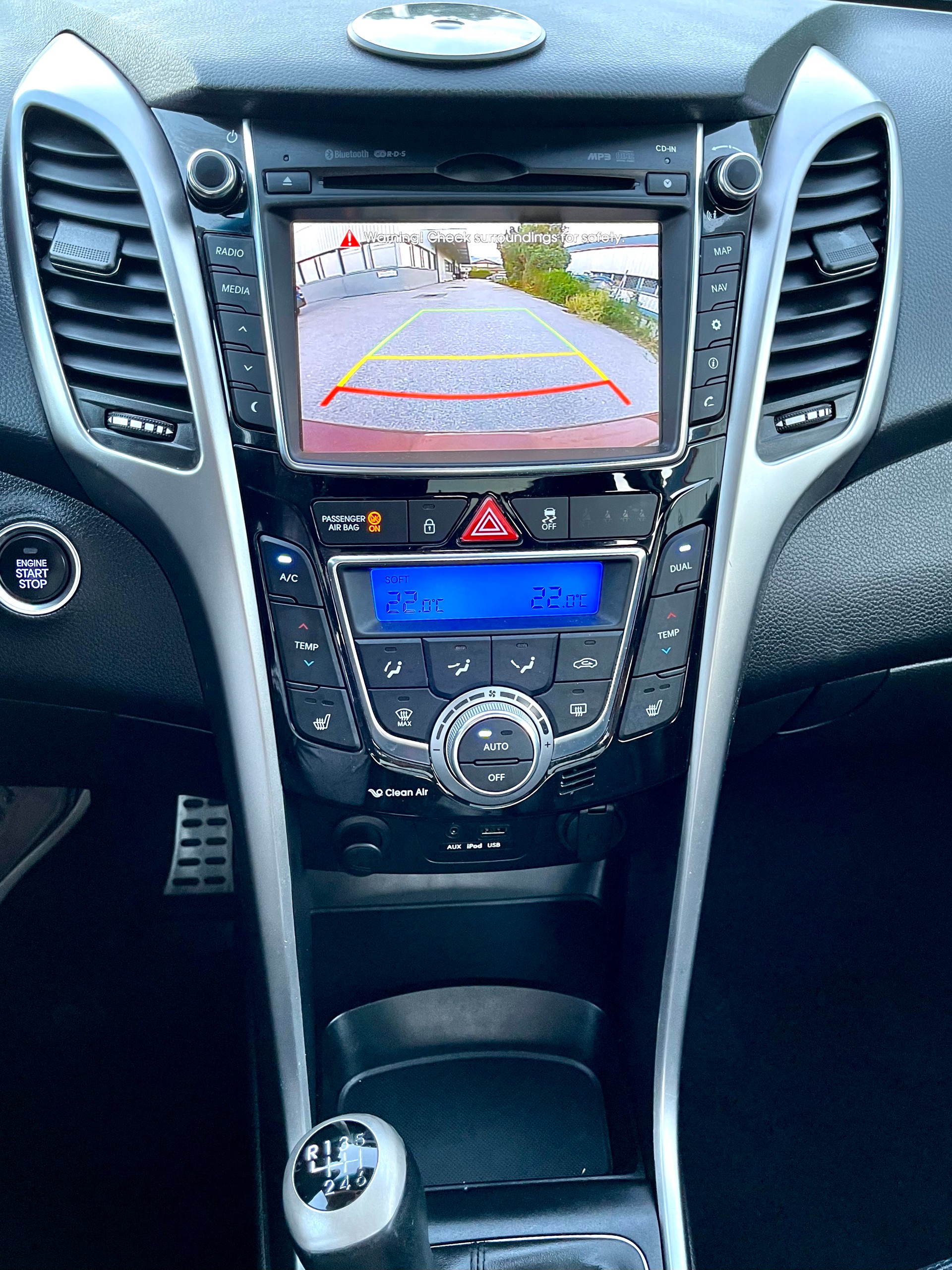 HYUNDAI i30 1.6 GDI Premium Automatic-image-1