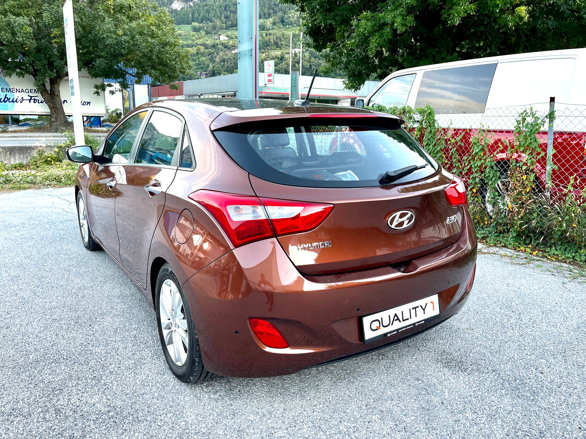 HYUNDAI i30 1.6 GDI Premium Automatic-image-4