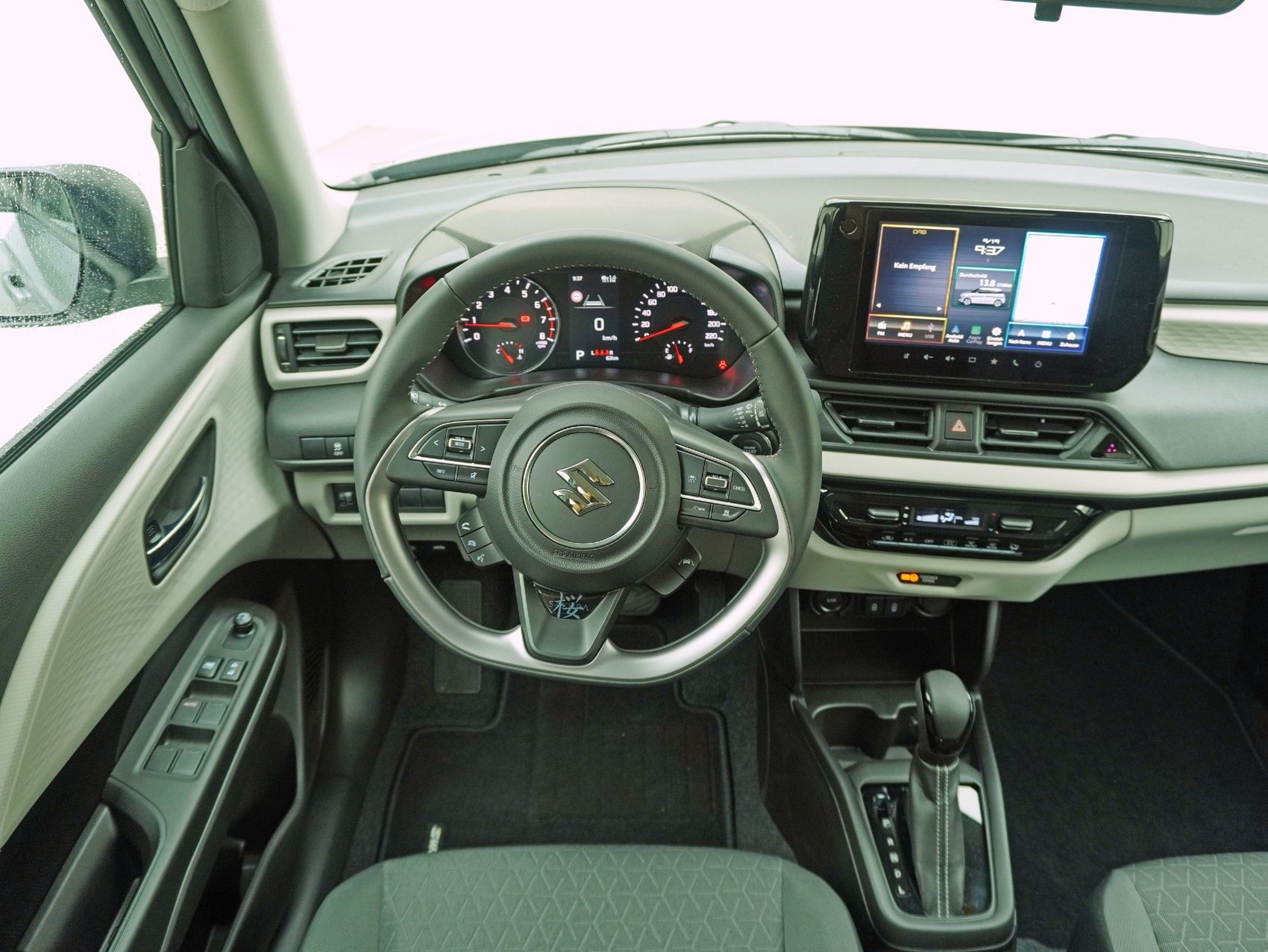SUZUKI Swift 1.2 Sakura Hybrid-image-10