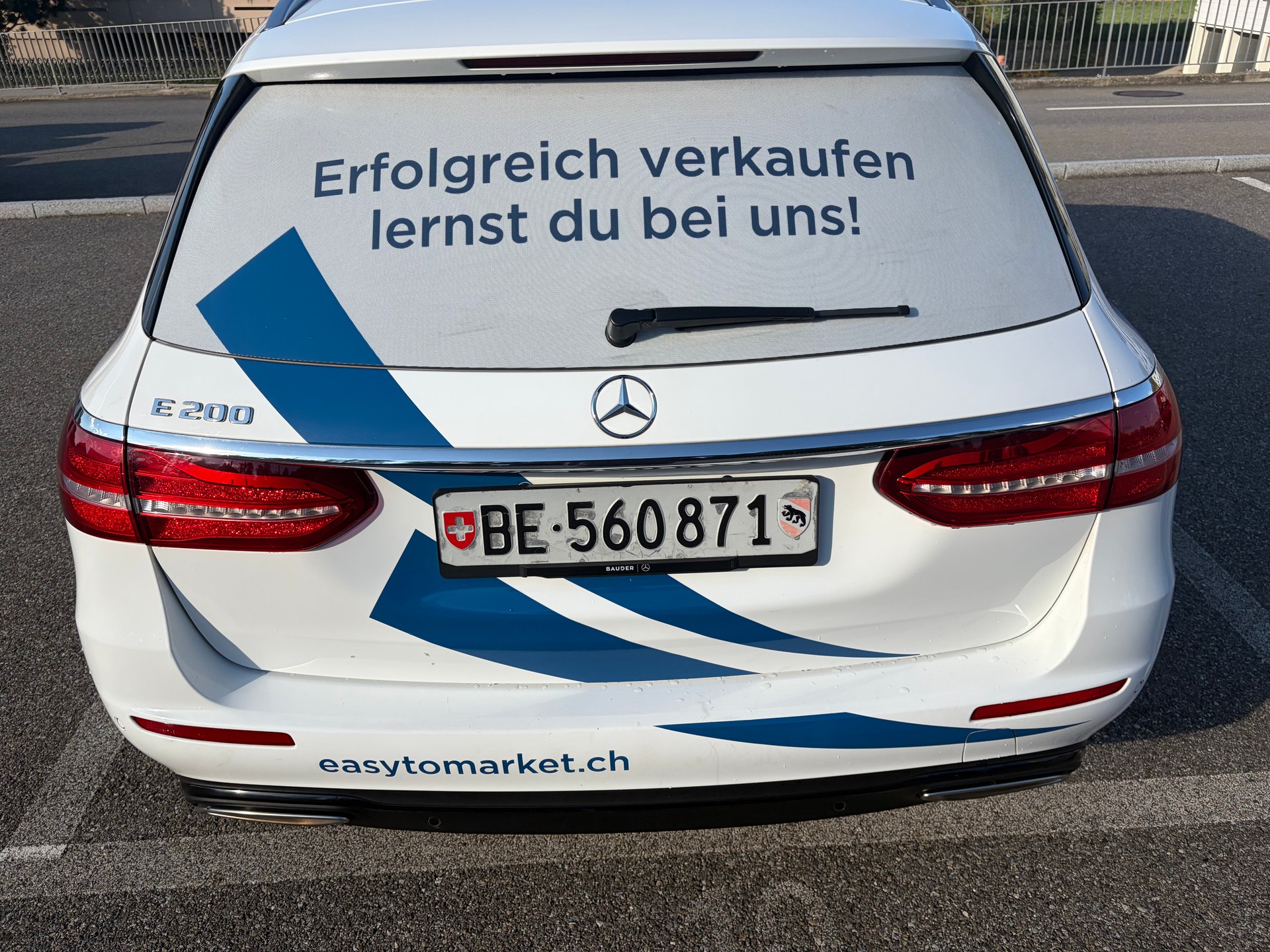 MERCEDES-BENZ E 200 T-Modell-image-2