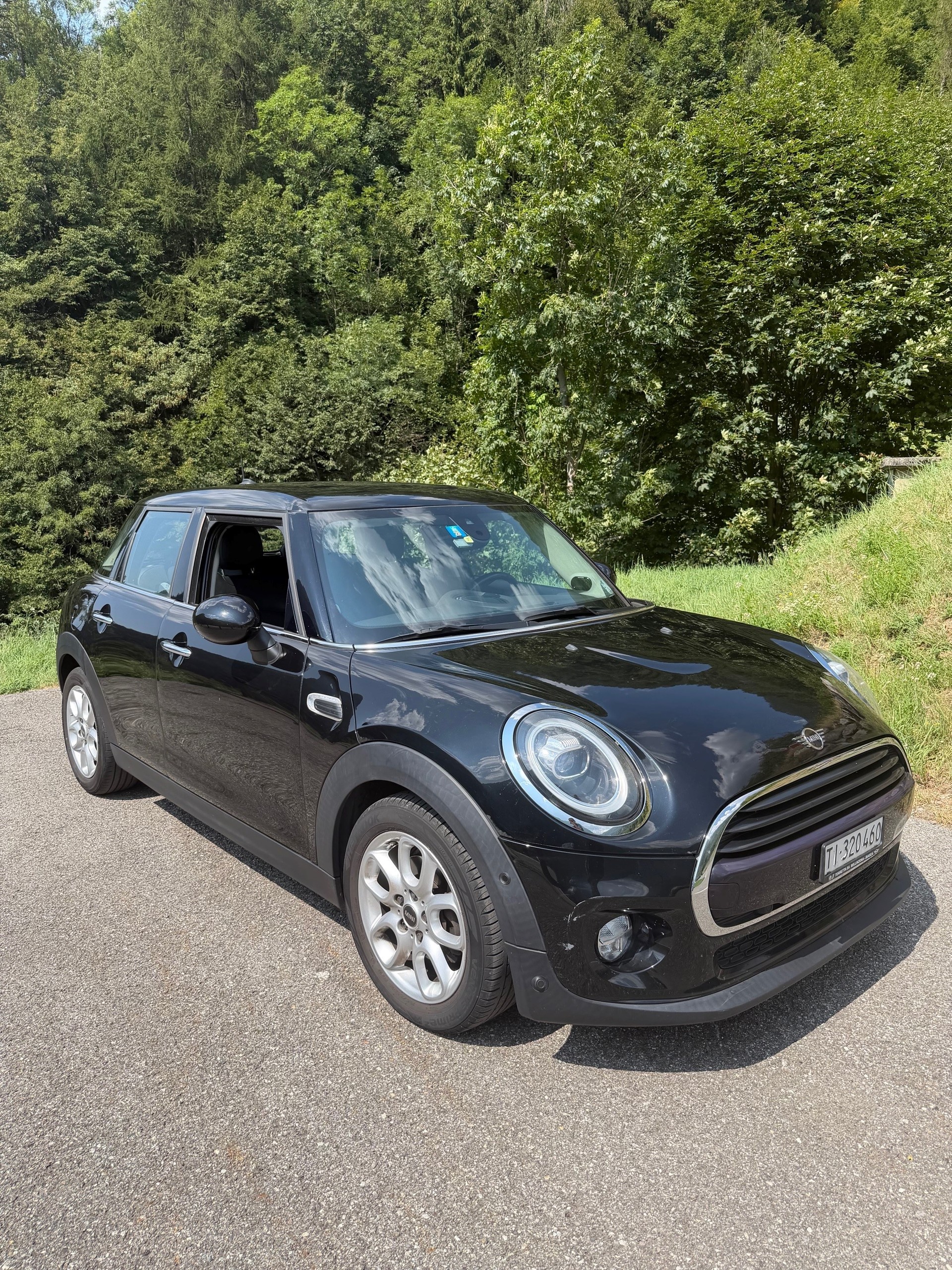 MINI 1.5i Cooper-image-3