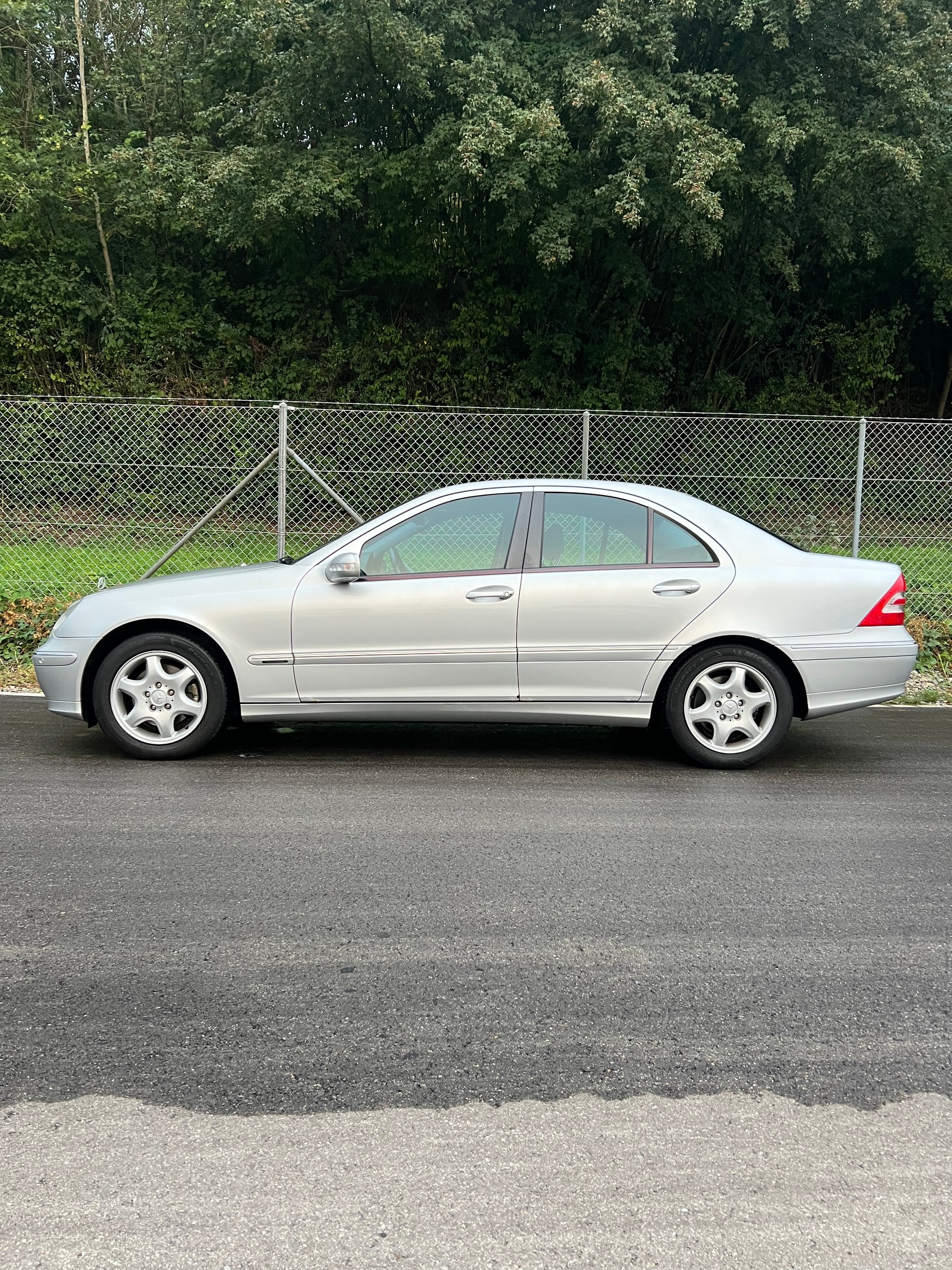 MERCEDES-BENZ C 240 V6-image-1