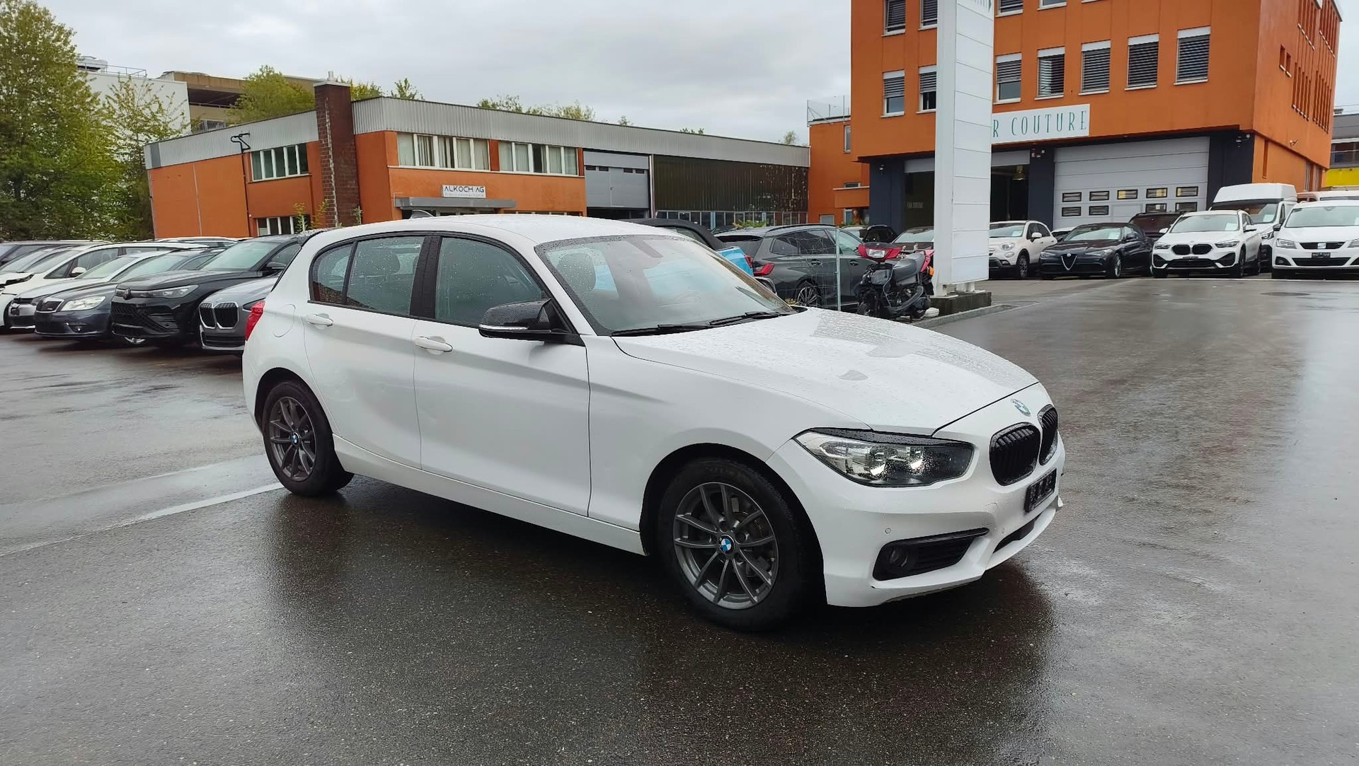 BMW 118i Steptronic-image-1